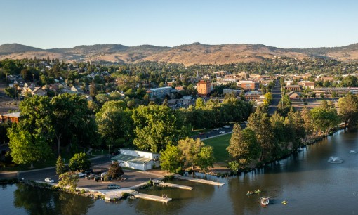 10,000 SF NNN Commercial property in Oregon